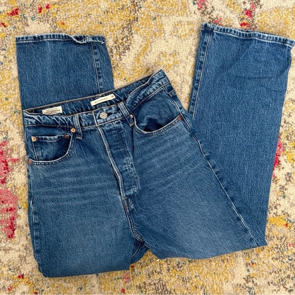 Levi’s Premium Ribcage Cropped Bootcut Jeans Jazz Icon Button Fly Size 30 - Picture 3 of 7